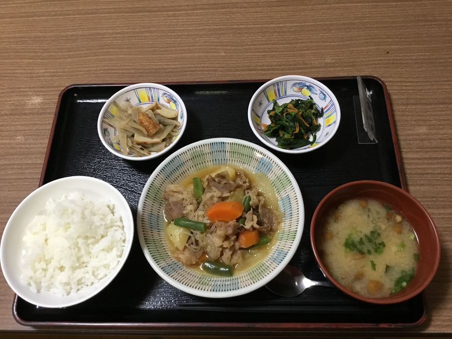 煮物中心の和食